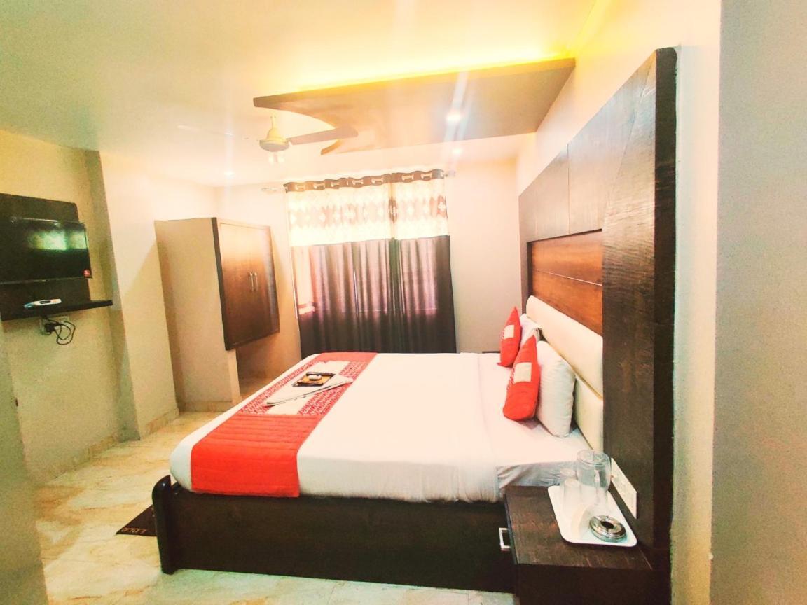 Hotel Amour By Rpi New Delhi Exteriör bild