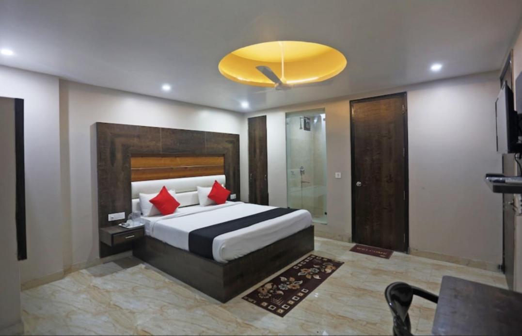 Hotel Amour By Rpi New Delhi Exteriör bild